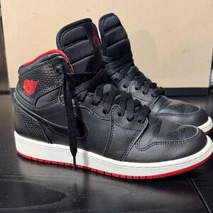 Jordan 1 “Bred Snake”